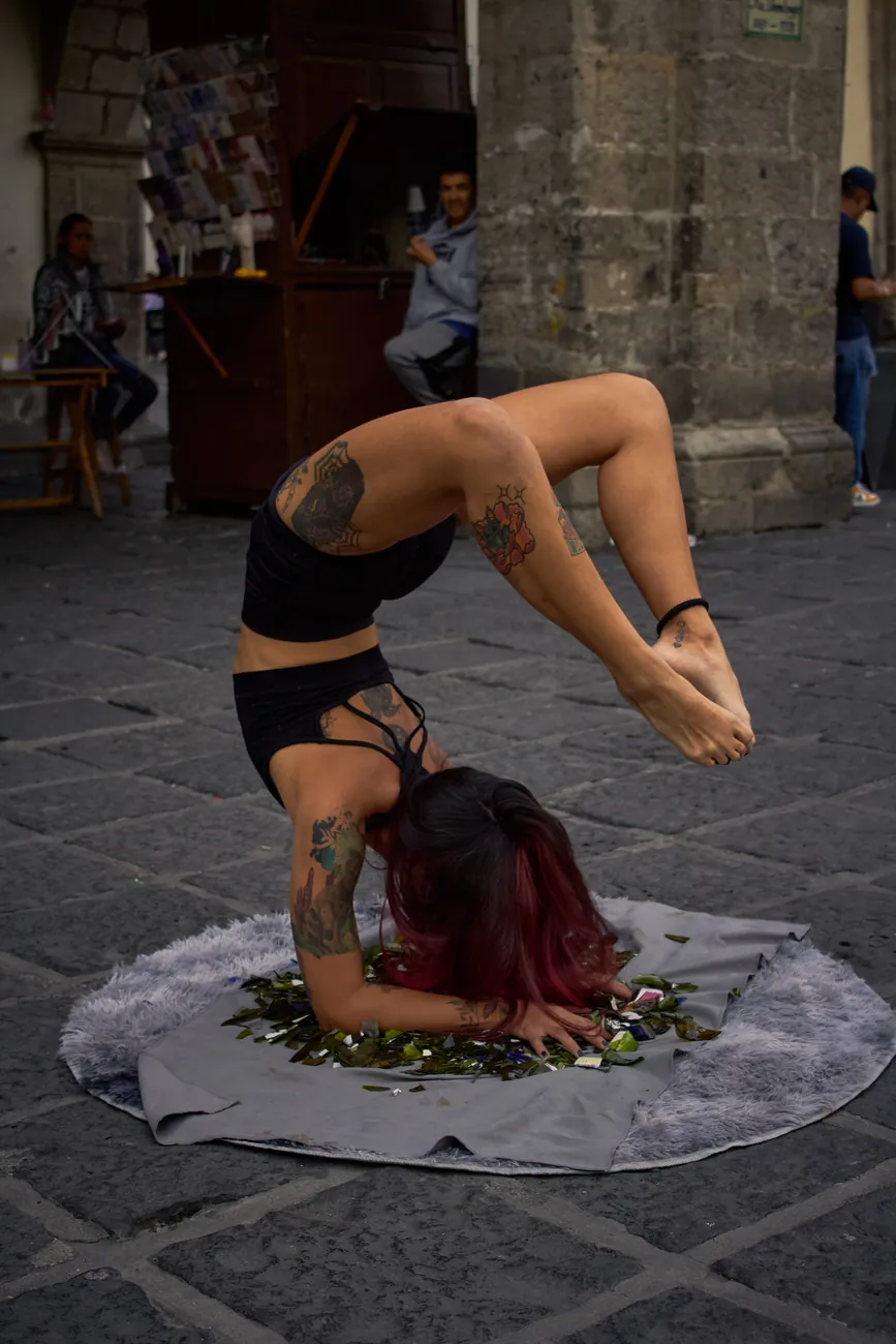 Contorsión urbana — Contorsionista